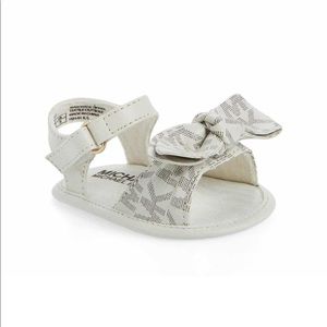 Michael Kors Baby Tilly Talk Sandels